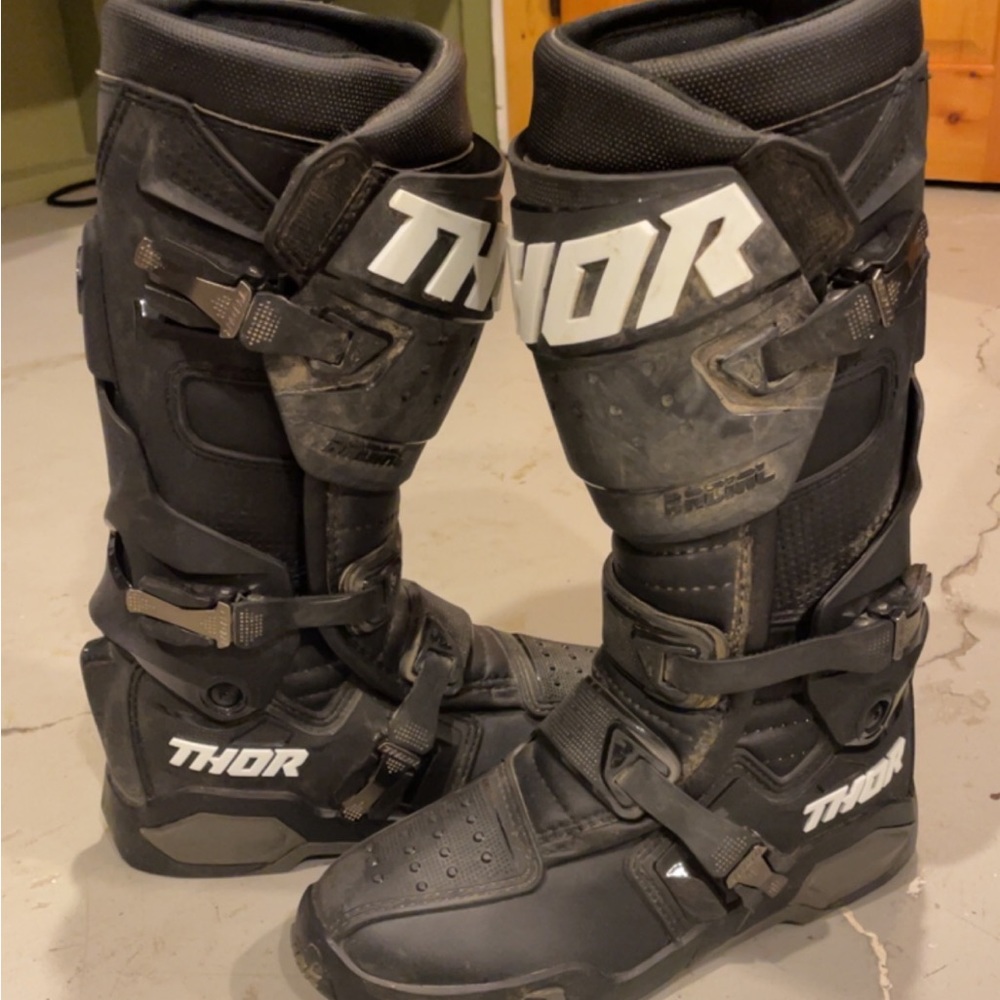 THOR Radial Riding Boots - Picture 2 of 3